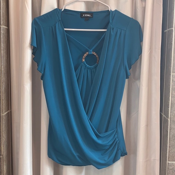 blouse - Picture 1 of 3